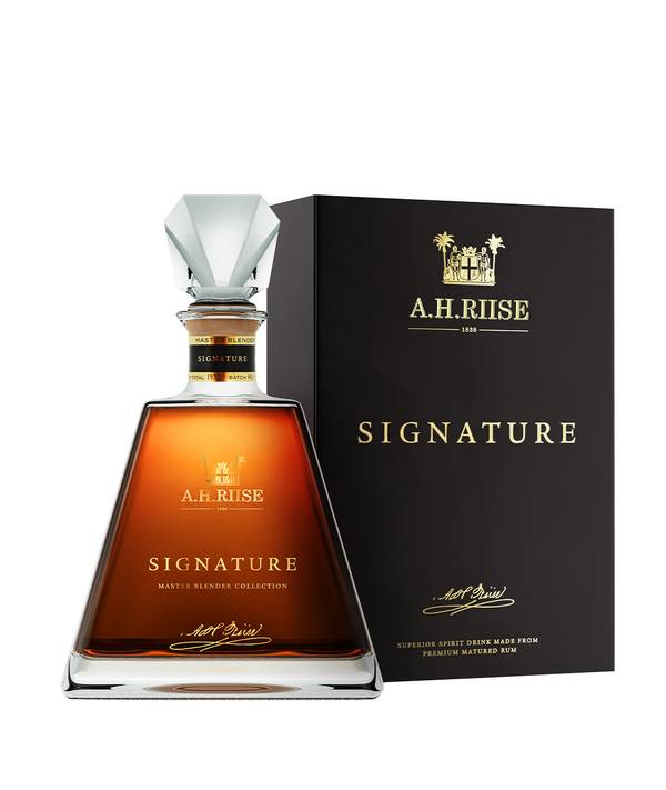 A. H. Riise A.H.Riise Signature 43,9% 0,7 l