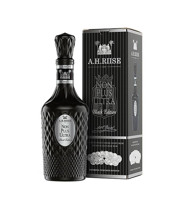 A. H. Riise Non Plus Ultra Black Edition 42 % 0,7 l