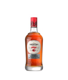 Angostura 7 Y.O.