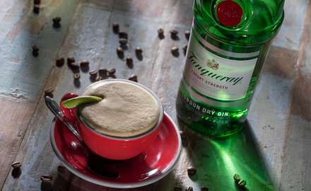 Kávový koktejl s ginem Tenqueray 